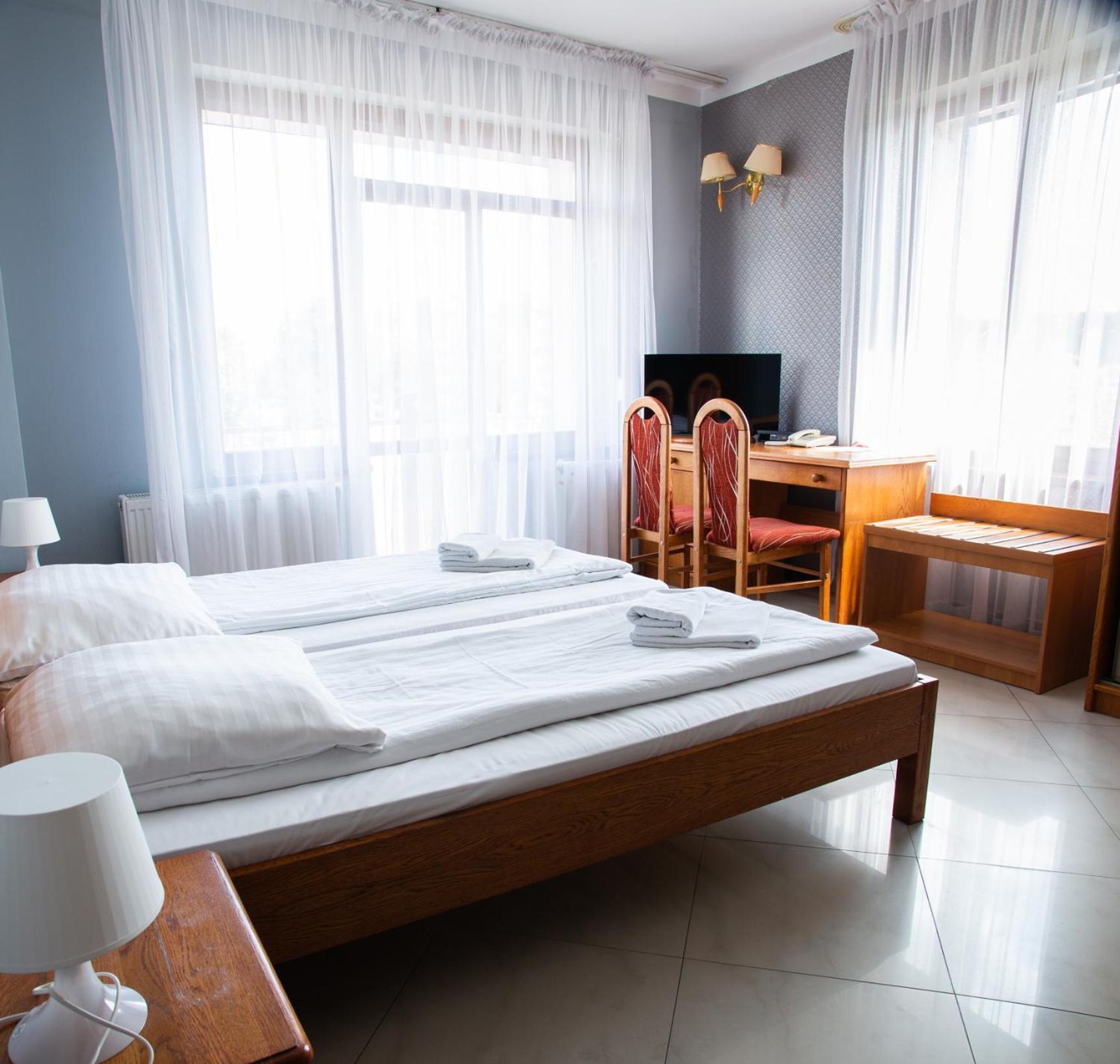 Perla Motel Leszno  Kültér fotó