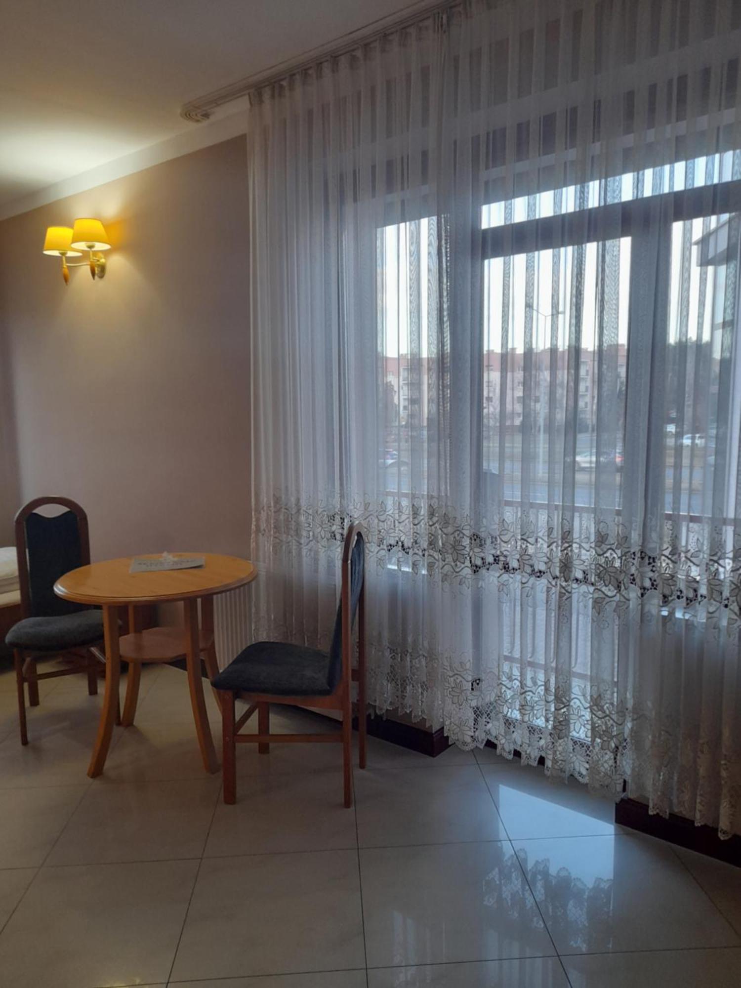 Perla Motel Leszno  Kültér fotó